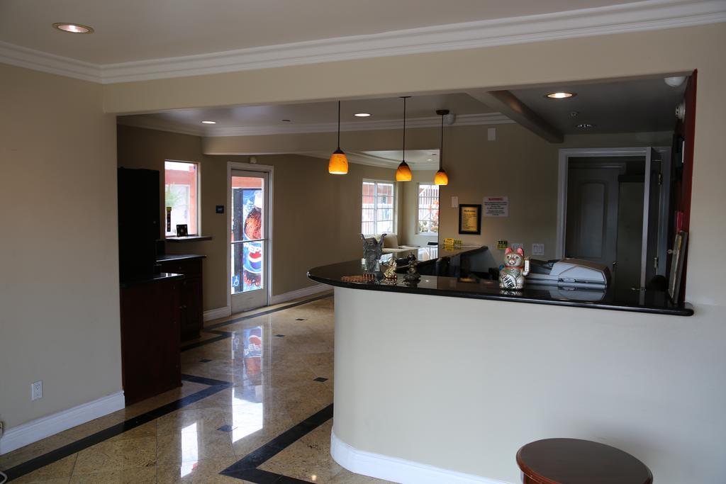 Chateau Inn & Suites Downey Dış mekan fotoğraf