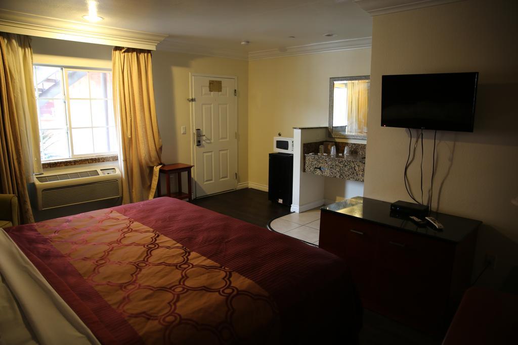 Chateau Inn & Suites Downey Dış mekan fotoğraf