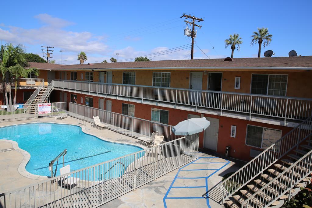 Chateau Inn & Suites Downey Dış mekan fotoğraf